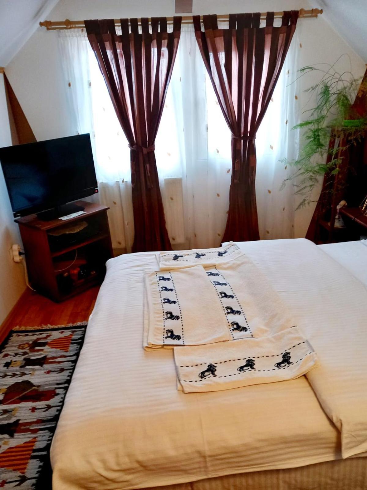 Edelweiss Ilinca Apartment เซอร์เนช ภายนอก รูปภาพ