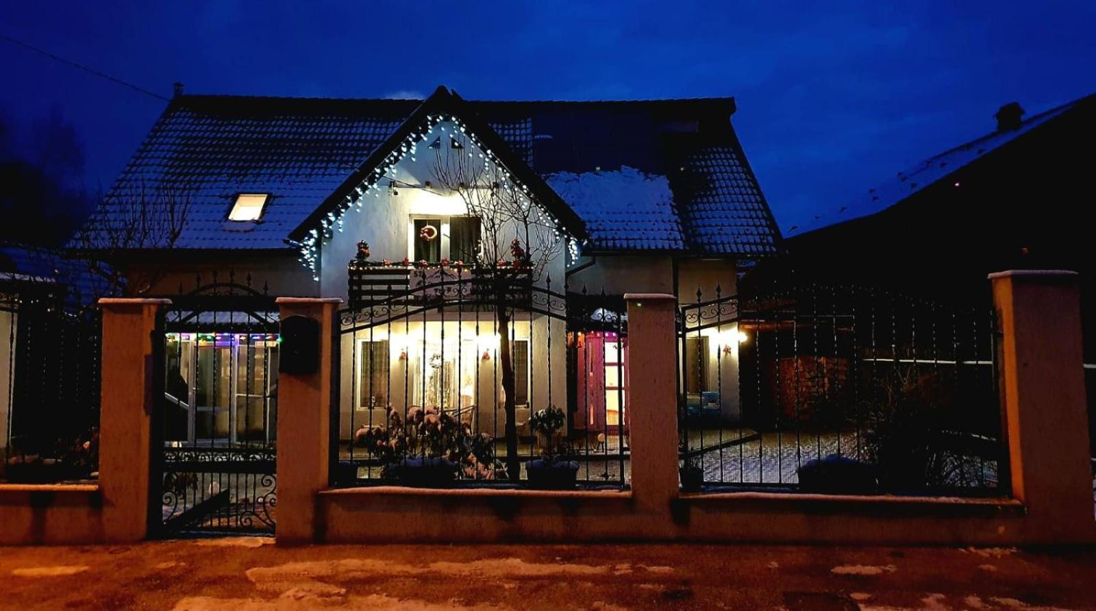 Edelweiss Ilinca Apartment เซอร์เนช ภายนอก รูปภาพ